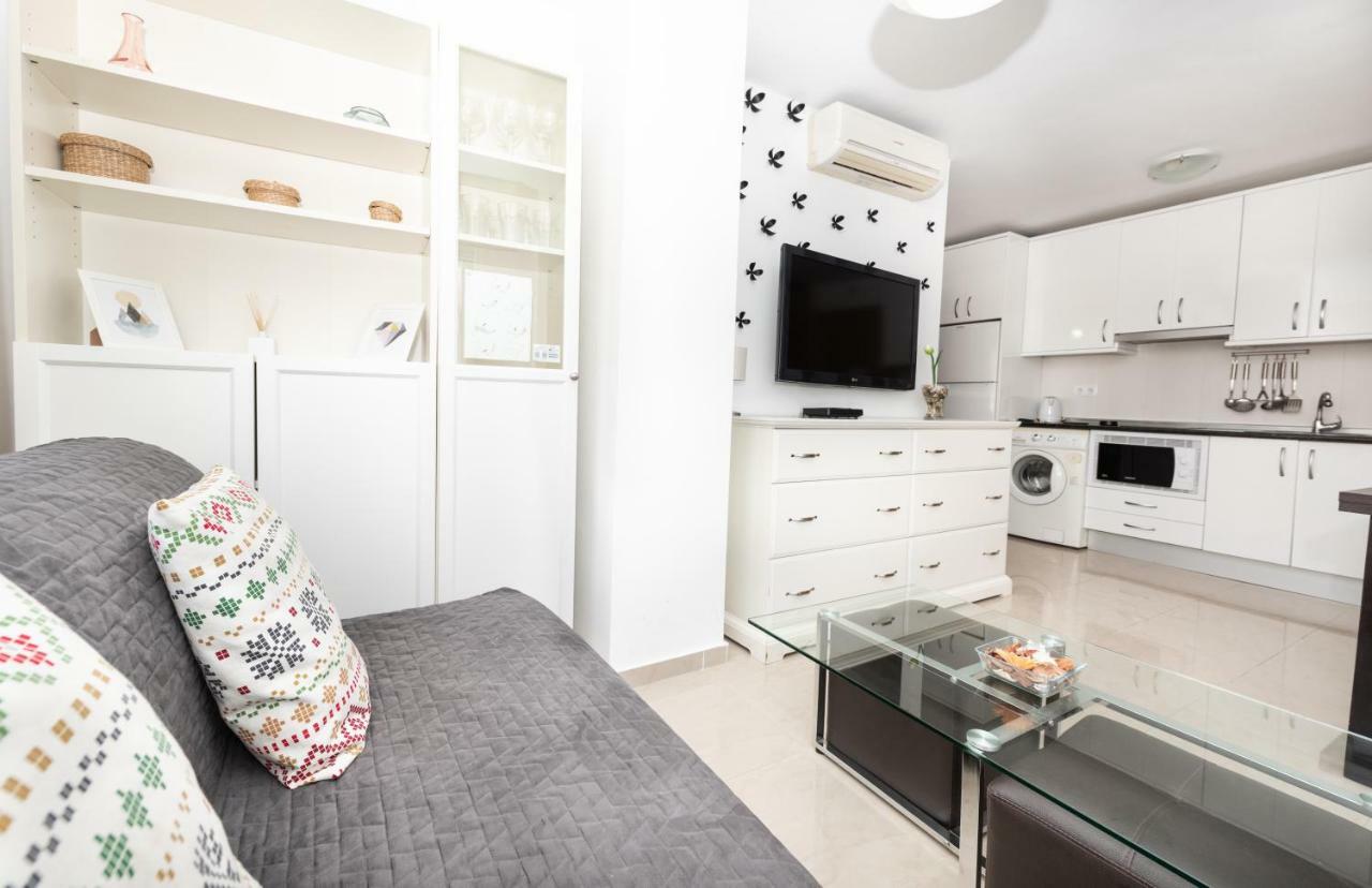 Wonderful Malagueta Pompidou Apartment Малага Екстериор снимка